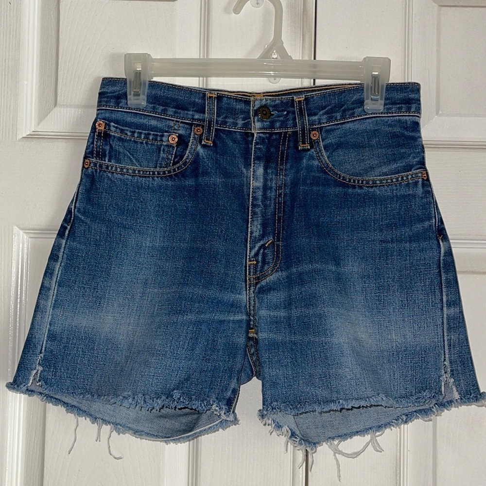 Levi’s Medium Wash High Rise Cut Off Jean Shorts